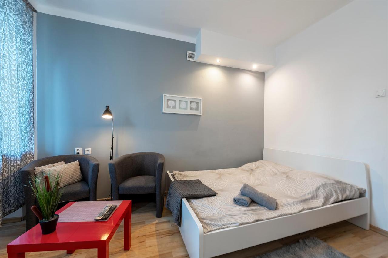 לודז' Cosy Studio In University District-Free Parking With Gate! מראה חיצוני תמונה
